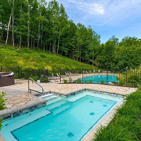 Charming Redesigned Condo-10 Minutes From Mountain モントランブラン エクステリア 写真