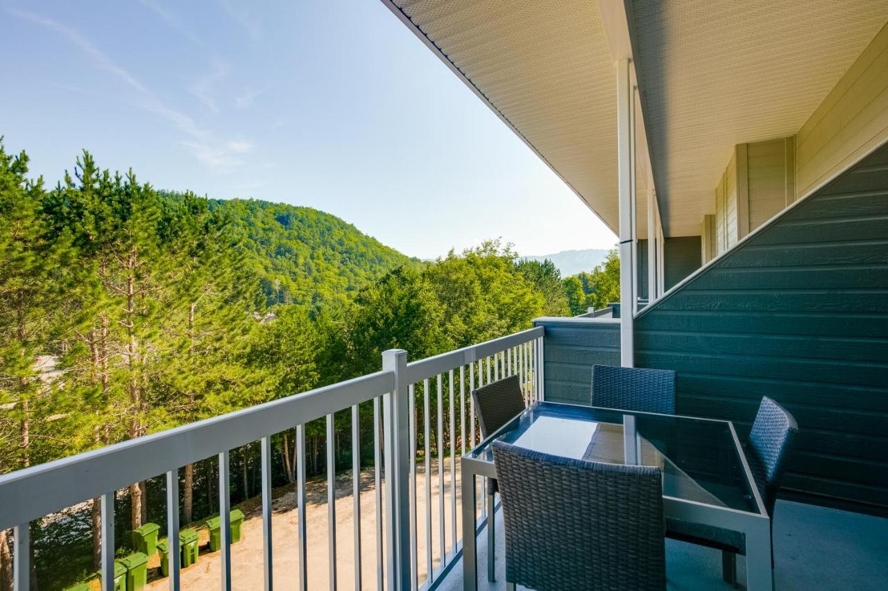 Charming Redesigned Condo-10 Minutes From Mountain モントランブラン エクステリア 写真